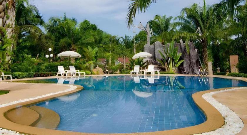 Nattha Waree Hot Spring Resort And Spa Ban Nua Khlong Exterior foto