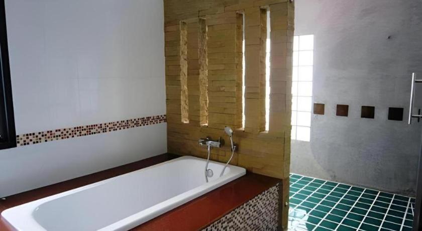 Nattha Waree Hot Spring Resort And Spa Ban Nua Khlong Exterior foto
