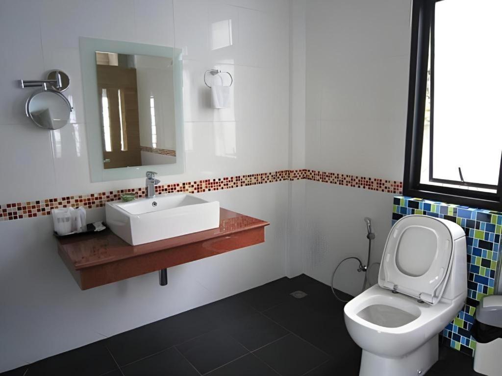 Nattha Waree Hot Spring Resort And Spa Ban Nua Khlong Exterior foto